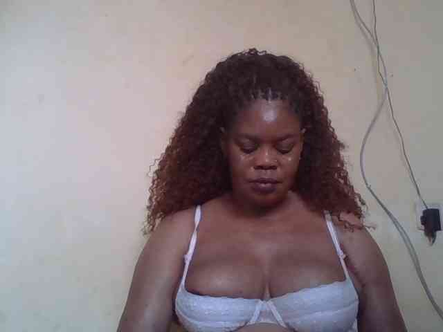 Sexydove webcam