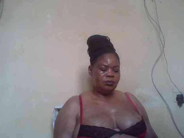 Sexydove webcam