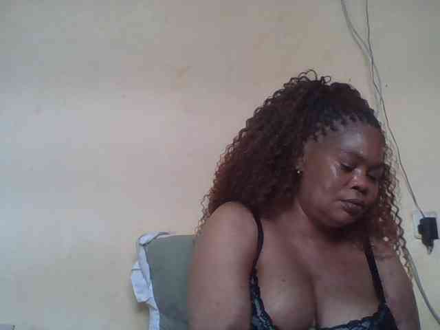 Sexydove webcam