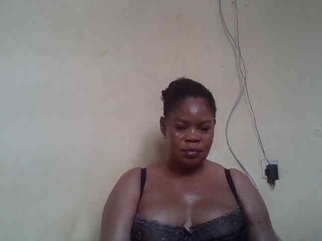 Sexydove webcam