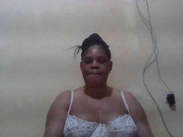 Sexydove webcam