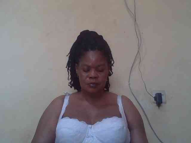 Sexydove Live Webcam on BongaCams