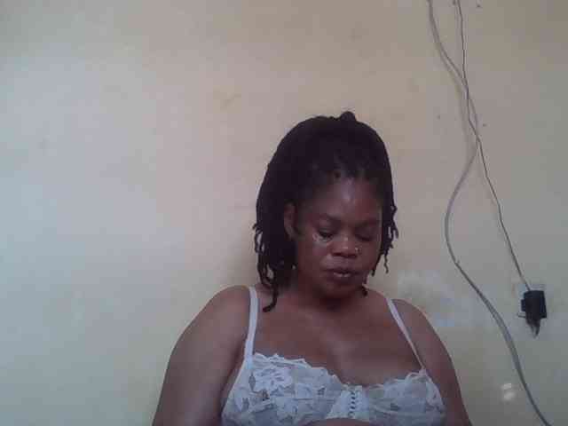 Sexydove webcam