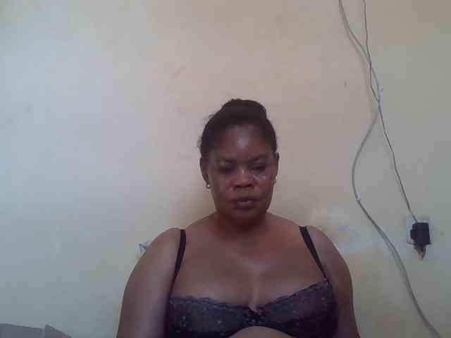 Sexydove webcam
