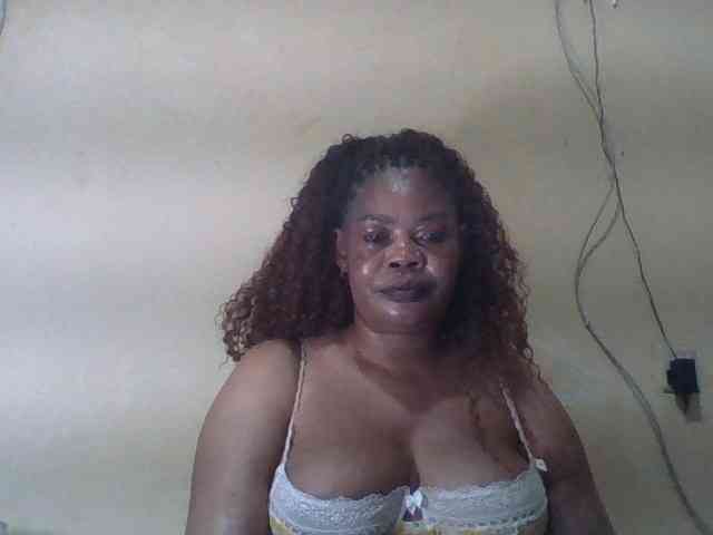 Sexydove webcam