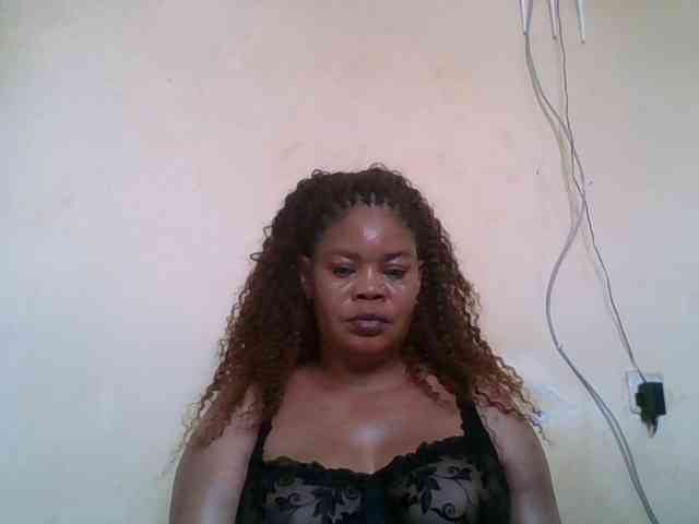Sexydove webcam