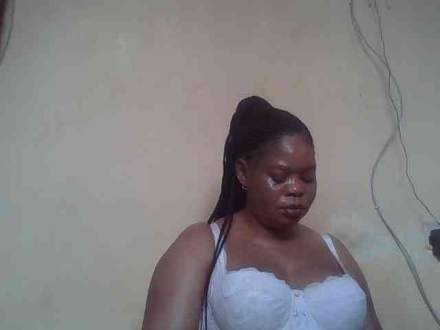 Sexydove webcam