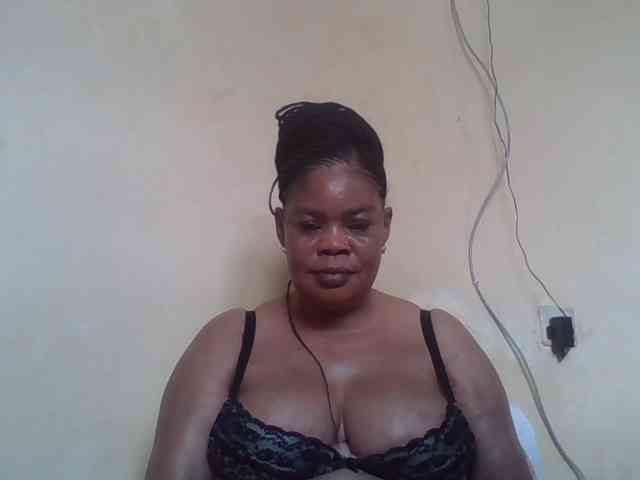 Sexydove webcam
