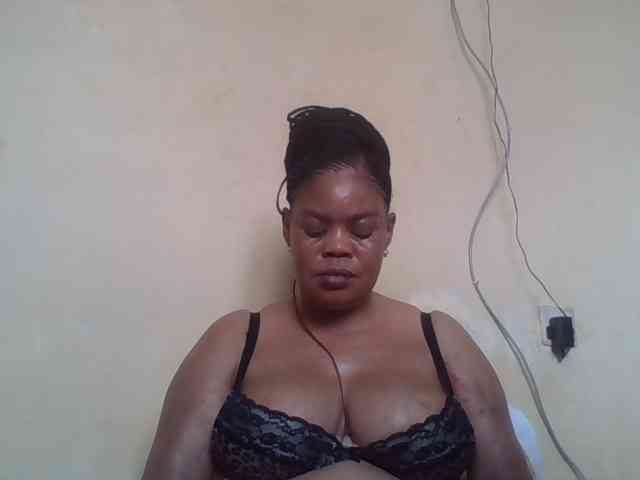 Sexydove webcam