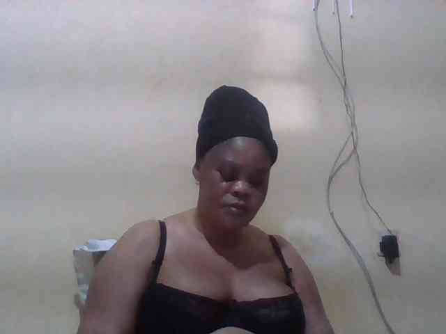 Sexydove webcam