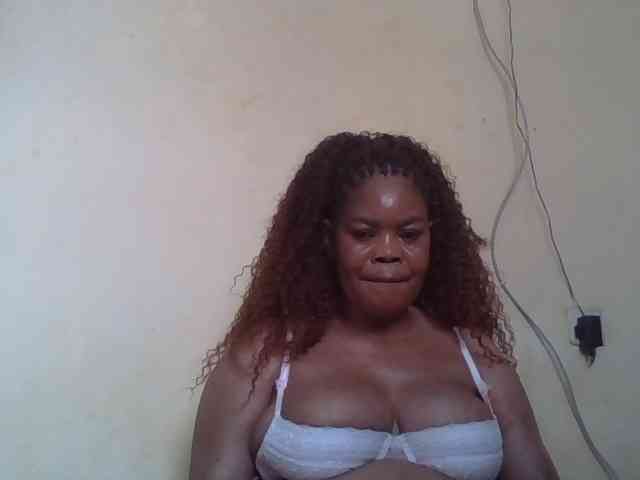Sexydove webcam
