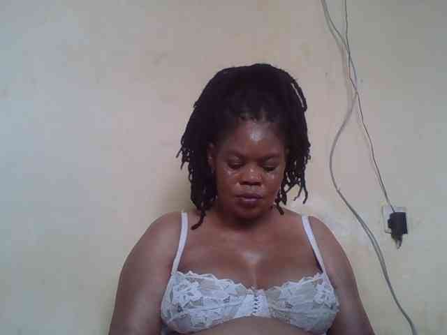 Sexydove webcam