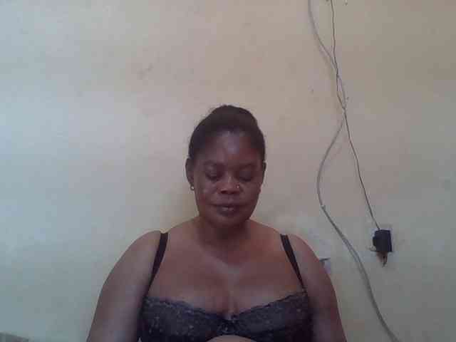 Sexydove webcam