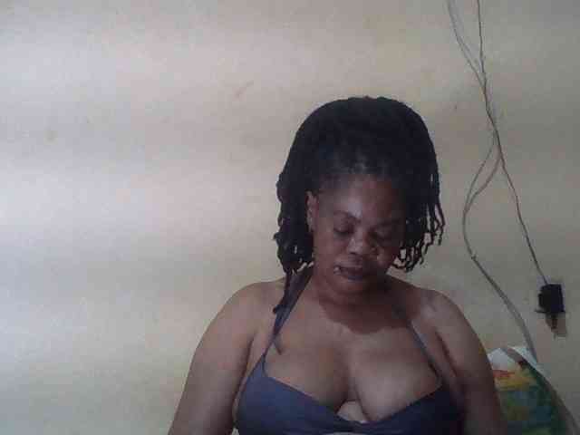 Sexydove webcam