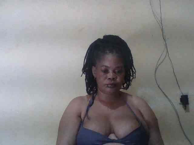 Sexydove webcam