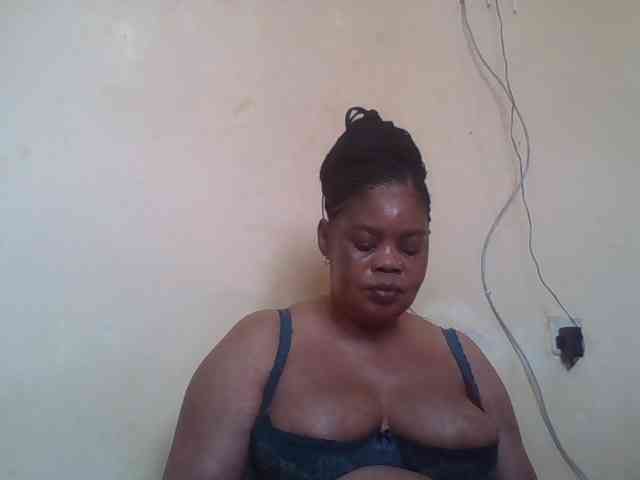 Sexydove webcam