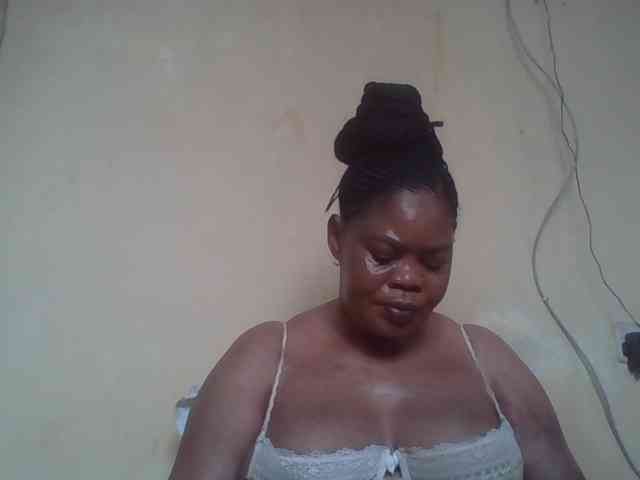 Sexydove webcam