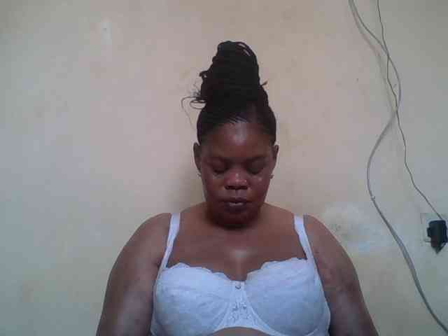 Sexydove webcam