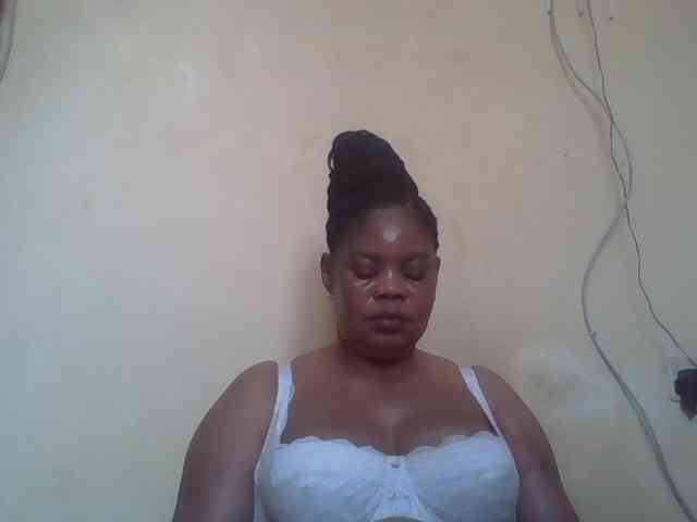 Sexydove webcam