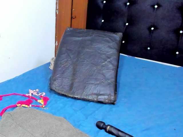 chocolatehot1 live cam on BongaCams