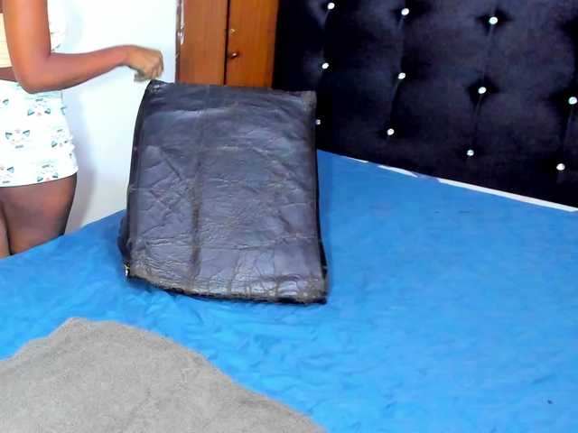 chocolatehot1 live webcam show
