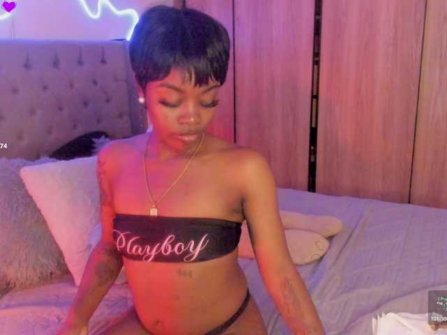Miss-west live cam on BongaCams