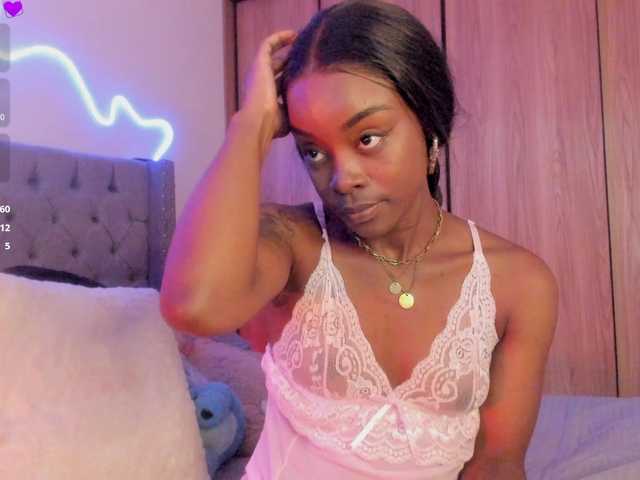 Miss-west live cam on BongaCams