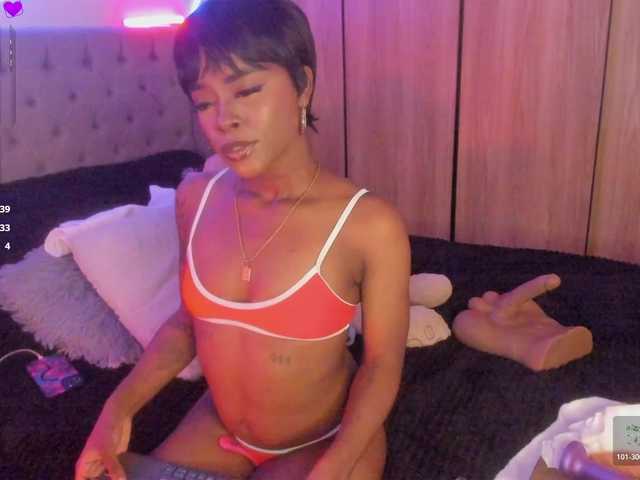 Miss-west live cam on BongaCams