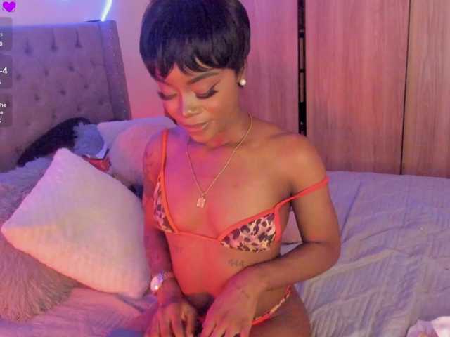 Miss-west live cam on BongaCams