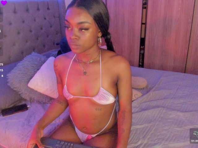 Miss-west live cam on BongaCams