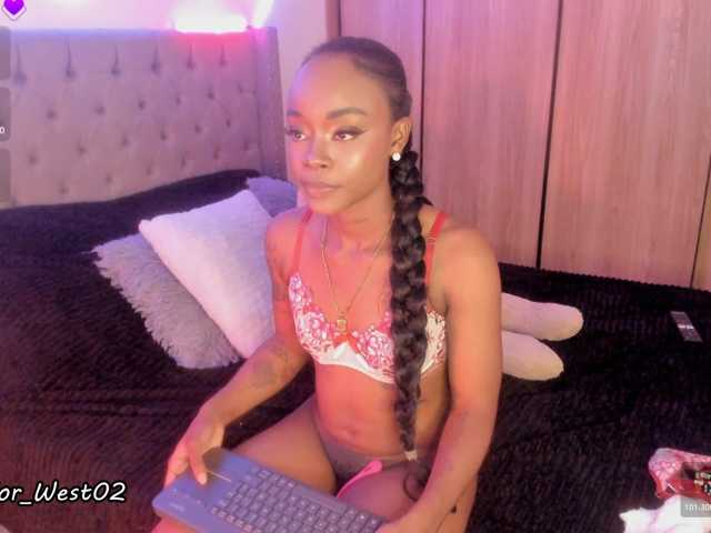 Miss-west live cam on BongaCams