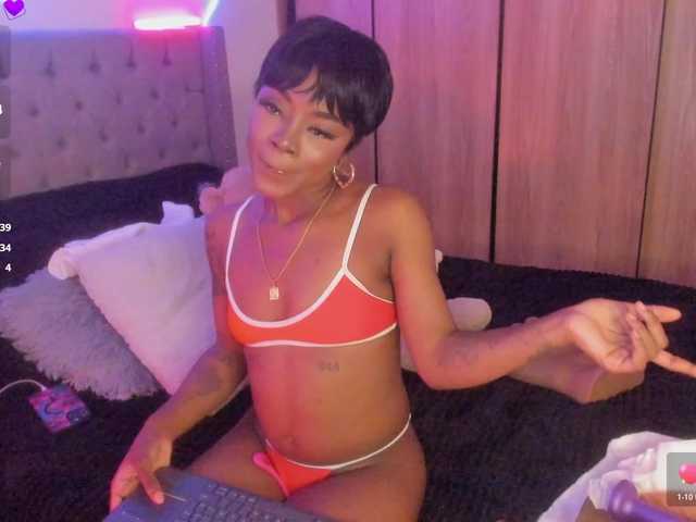 Miss-west live cam on BongaCams