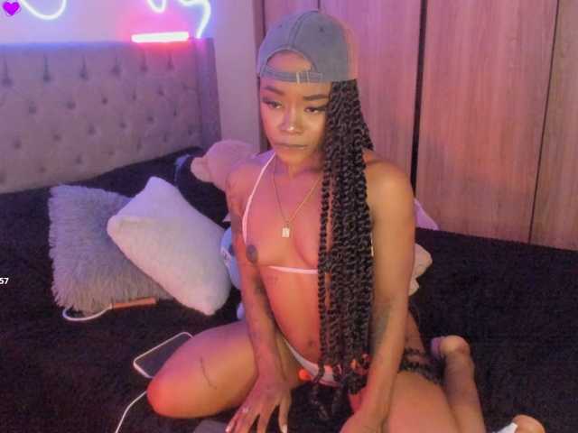 Miss-west live cam on BongaCams