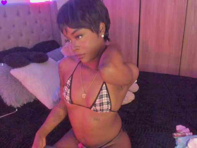 Miss-west webcam