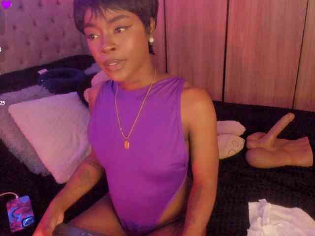 Miss-west webcam