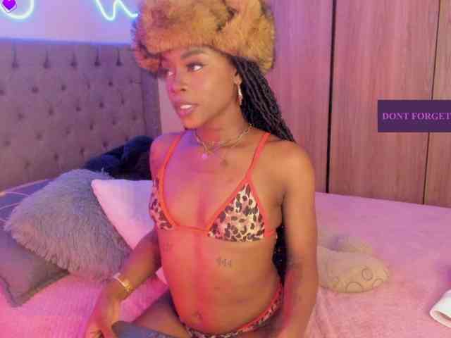 Miss-west webcam
