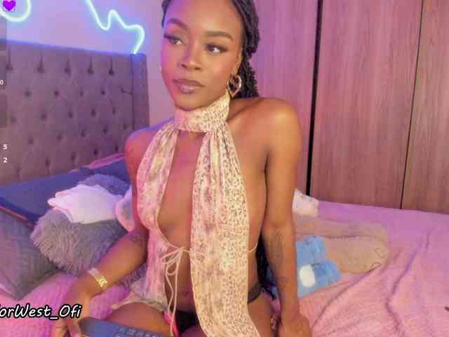 Miss-west webcam