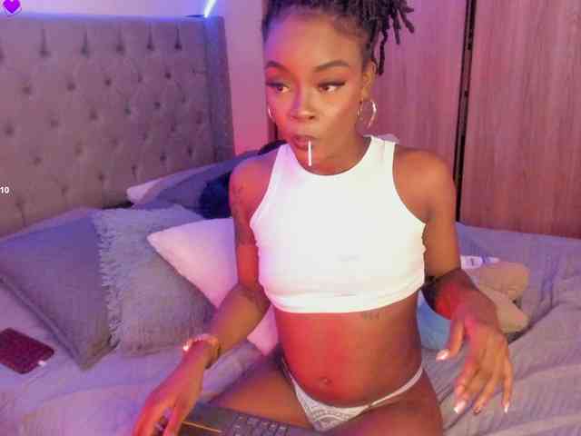 Miss-west webcam