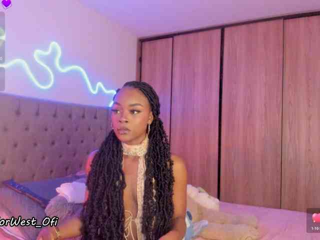 Miss-west webcam