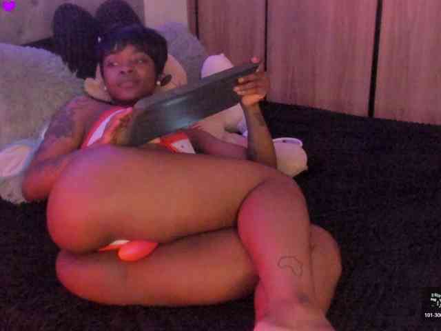 Miss-west webcam