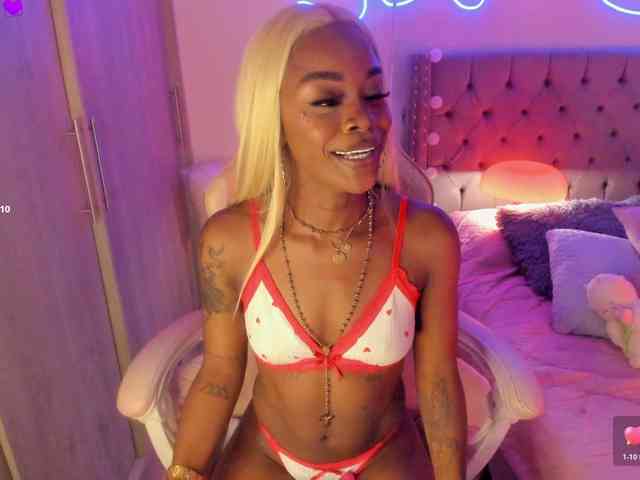 Miss-west webcam