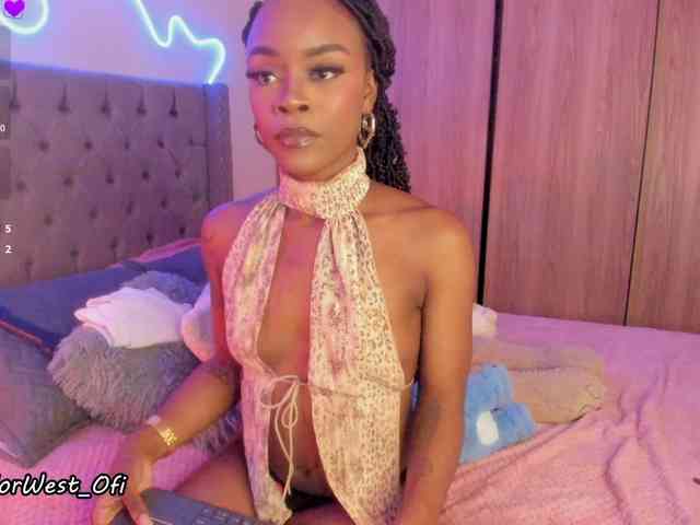 Miss-west webcam