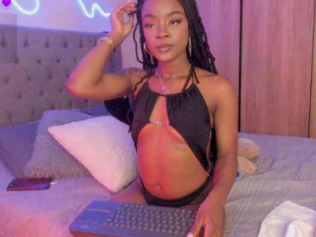 Miss-west webcam