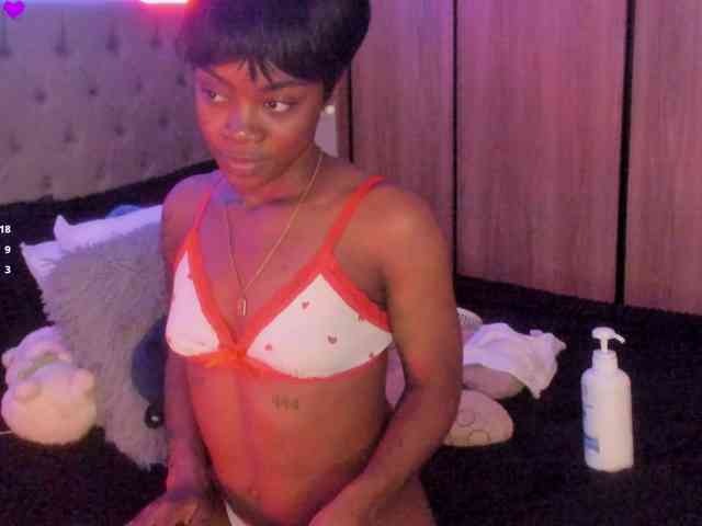 Miss-west webcam