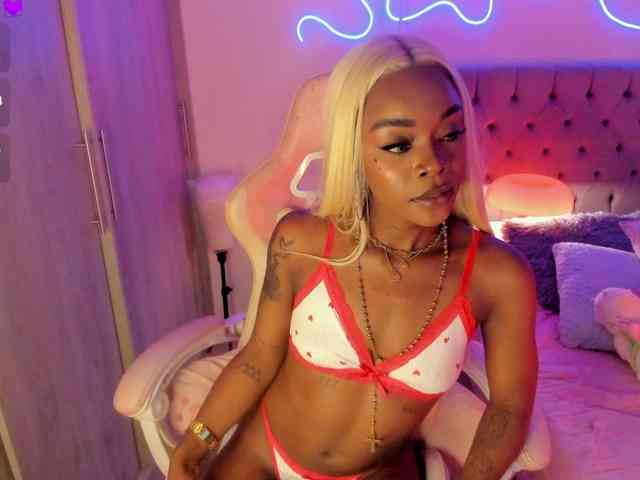 Miss-west webcam