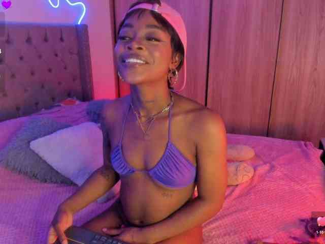 Miss-west webcam