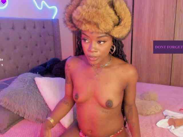 Miss-west webcam