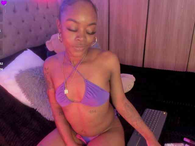 Miss-west webcam