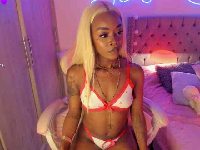 Miss-west webcam