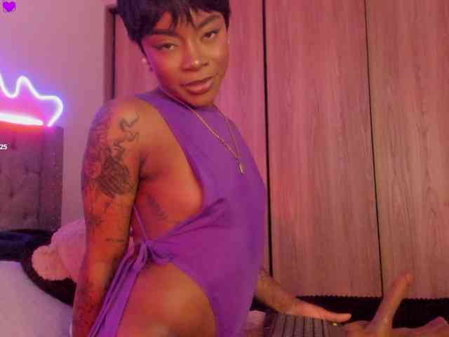 Miss-west webcam